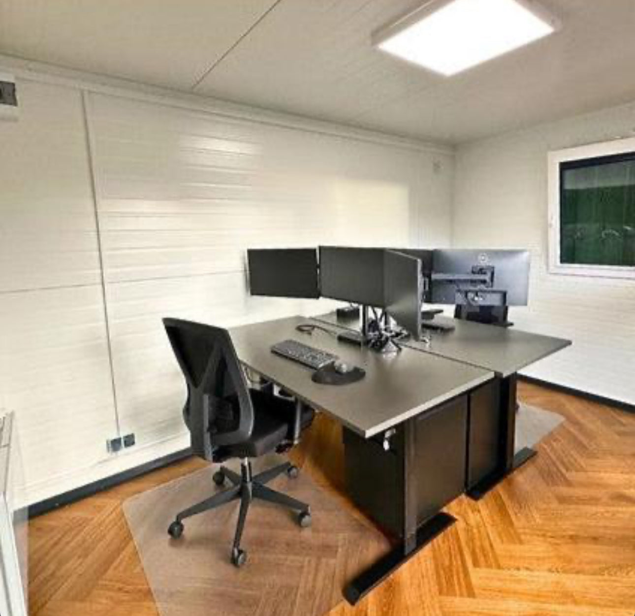 CONTENEDOR DE 4×3 METROS MODELO BARCELONA