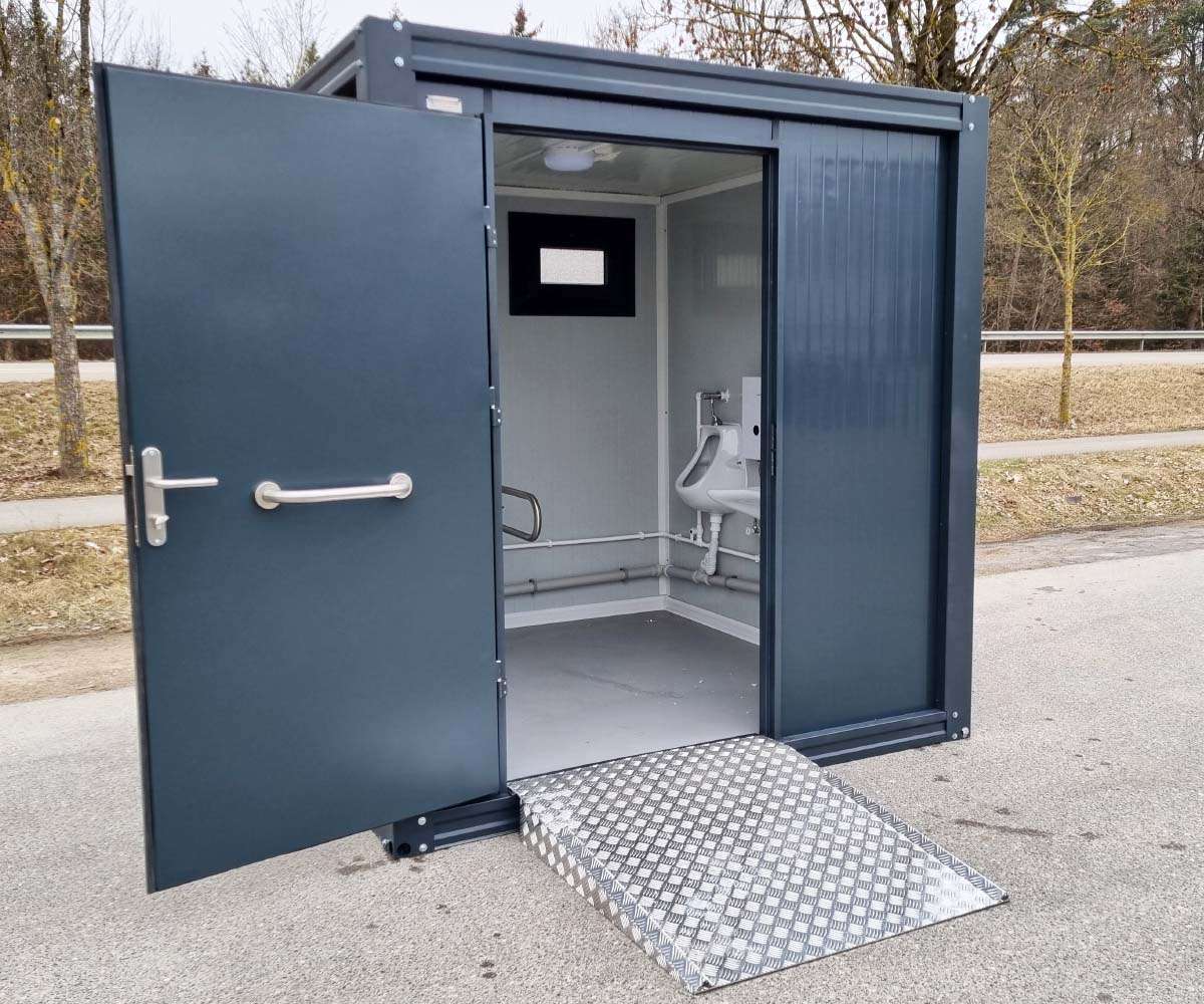 CONTENEDOR SANITARIO ACCESIBLE CON RAMPA